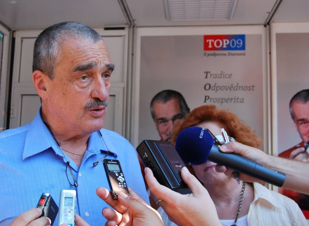 Schwarzenberg: Zemanovi budu chodit na nervy třeba až do roku 2018