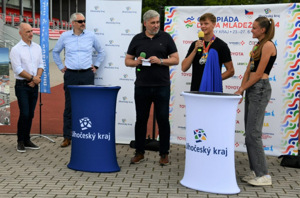 Tisíce mladých sportovců míří na olympiádu do jižních Čech