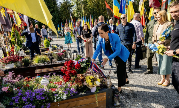 Je důležité, aby se Rusko nenadechlo tak, jako po Krymu, říká po návštěvě Lvova Pekarová Adamová